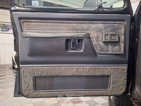 Used 1993 Dodge D/W Truck 250 AWD/4WD image 31