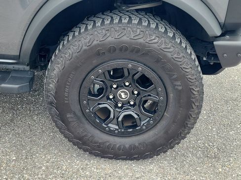 Certified 2023 Ford Bronco Wildtrak AWD/4WD image 7