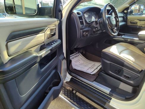 Used 2020 RAM 2500 Limited image 11