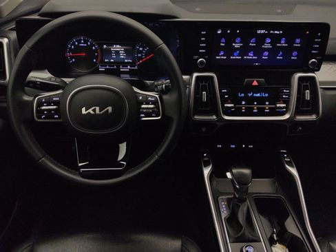 Used 2023 Kia Sorento S FWD image 22