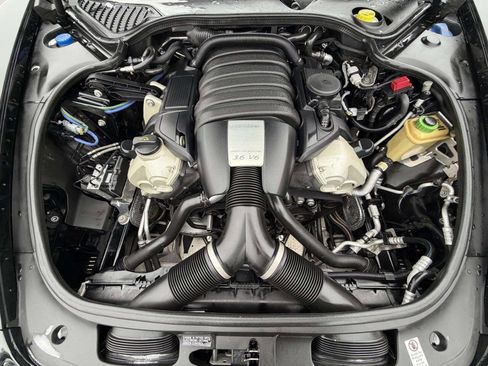Used 2016 Porsche Panamera 4 Edition image 55
