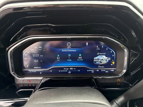 Used 2023 Chevrolet Silverado 1500 LT image 19