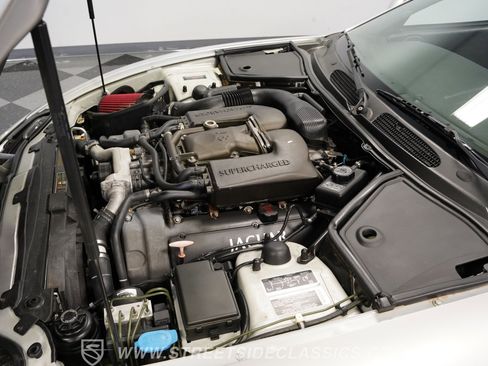 Used 2001 Jaguar XK8 Convertible image 3