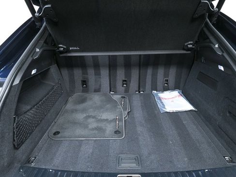 Certified 2025 Porsche Cayenne S image 40