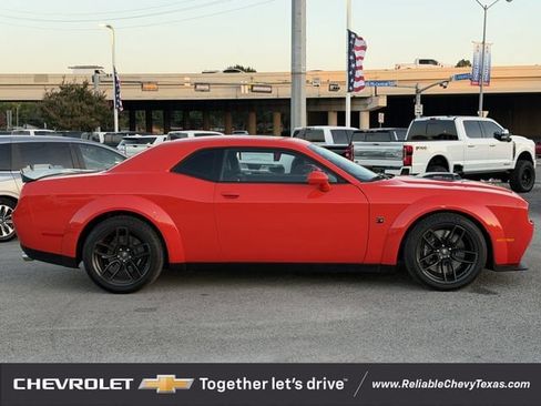 Used 2022 Dodge Challenger R/T Scat Pack RWD image 5