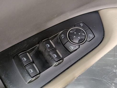 Used 2022 Lincoln Nautilus Reserve image 13