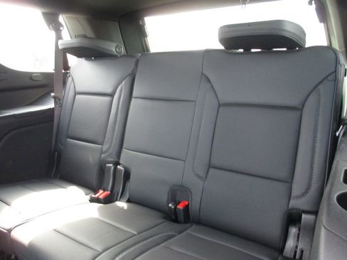 Used 2026 GMC Yukon Denali w/ Sun & Power Step Package image 25