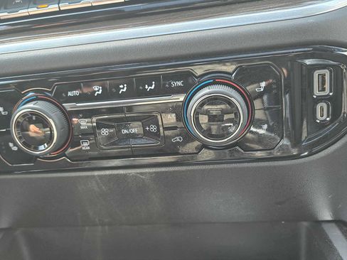 Used 2026 Chevrolet Silverado 1500 RST w/ Convenience Package II AWD/4WD image 27