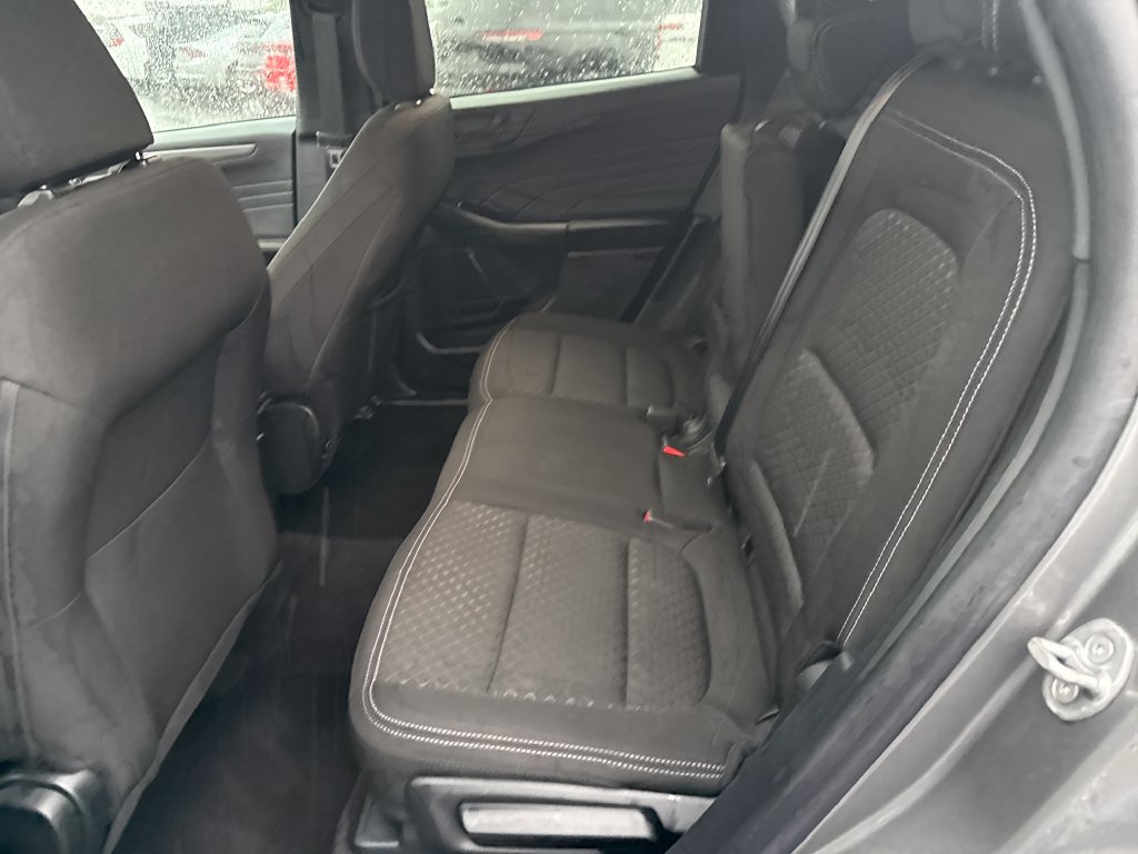 Used 2025 Ford Escape Active AWD/4WD image 25