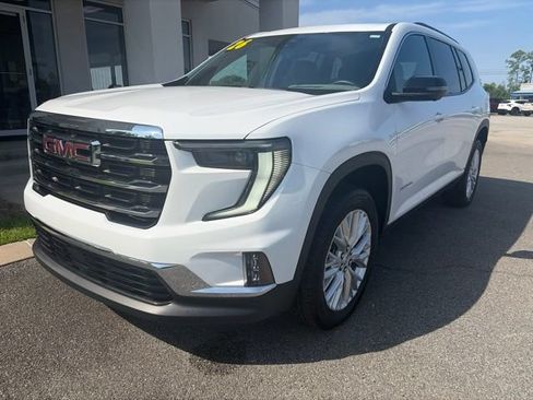 Used 2026 GMC Acadia Elevation w/ Elevation Premium Package FWD image 2