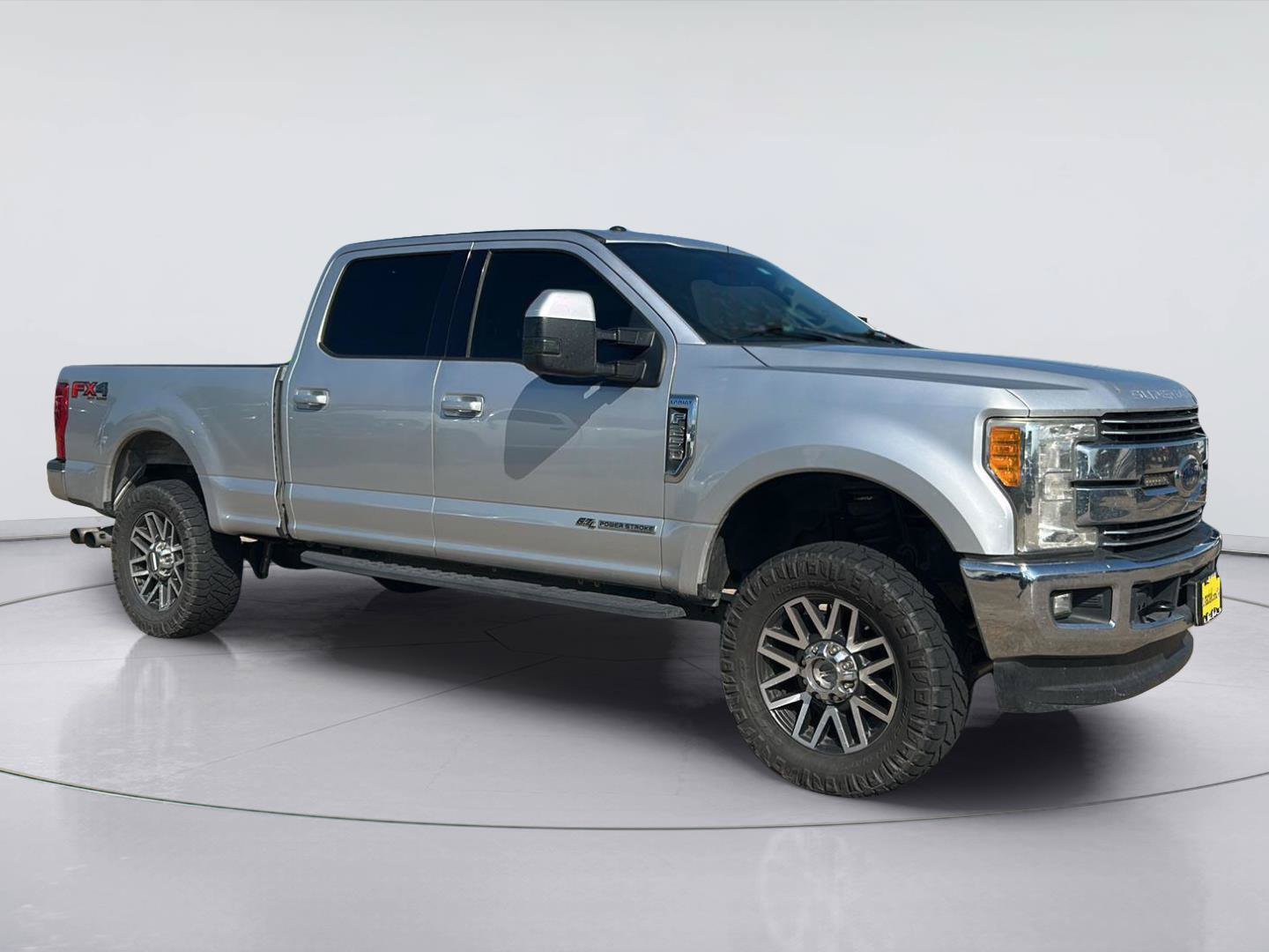Used 2017 Ford F250 Lariat w/ Lariat Value Package AWD/4WD image 3