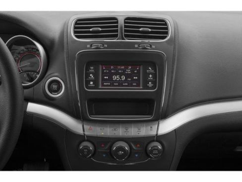 Used 2020 Dodge Journey SE w/ SE Popular Equipment Group image 13