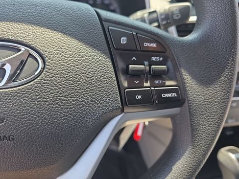 Used 2019 Hyundai Tucson SE FWD image 18