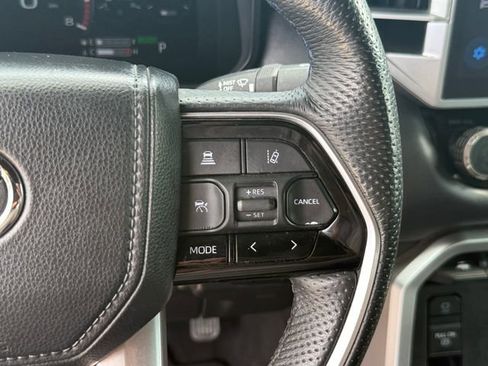 Used 2023 Toyota Tundra Platinum AWD/4WD image 18