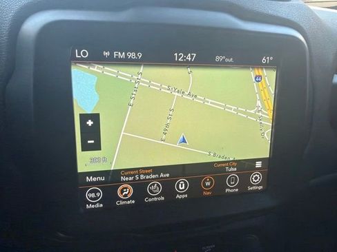 Used 2021 Jeep Renegade Latitude w/ Convenience Group FWD image 6