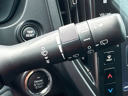 Used 2026 Subaru Forester Premium AWD/4WD image 13
