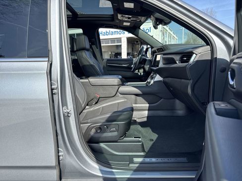 Used 2023 GMC Yukon Denali image 35