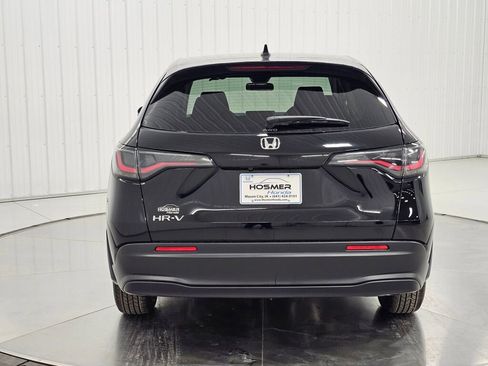 New 2026 Honda HR-V LX image 4