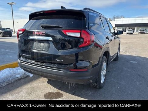 Used 2024 GMC Terrain SLE w/ Driver Convenience Package image 6