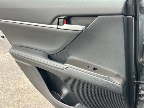 Used 2023 Toyota Camry XSE image 17