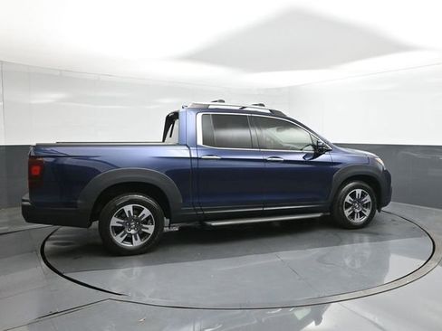 Used 2017 Honda Ridgeline RTL-E image 11