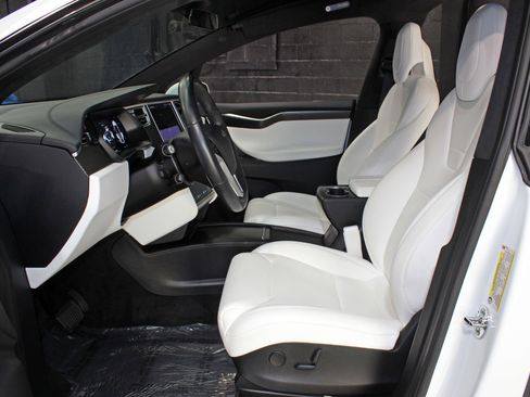 Used 2017 Tesla Model X 100D image 31