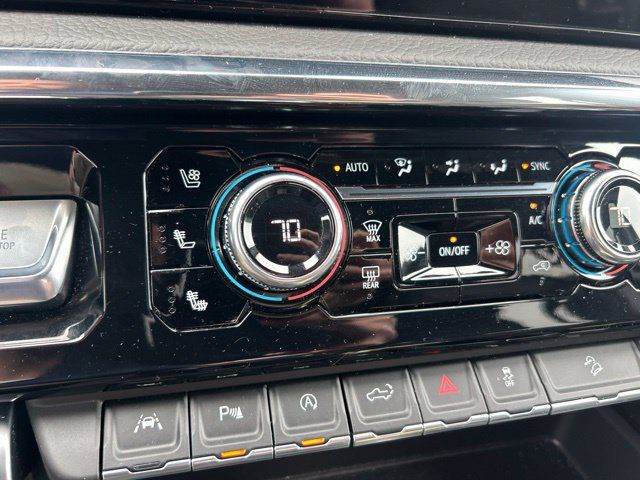 Used 2025 GMC Sierra 1500 Denali w/ Denali Reserve Package AWD/4WD image 11
