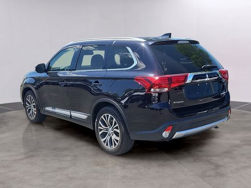 Used 2017 Mitsubishi Outlander SEL AWD/4WD image 6