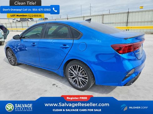 Used 2022 Kia Forte GT-Line w/ GT-Line Premium Package FWD image 3