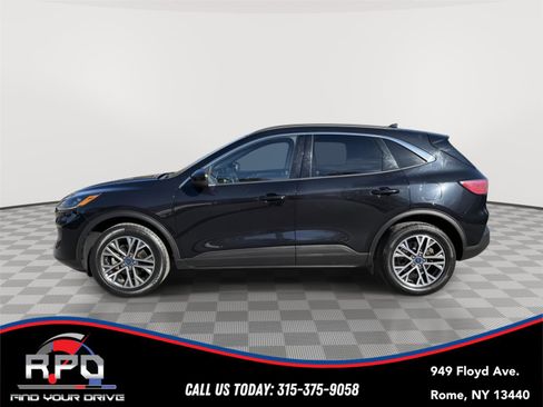 Used 2020 Ford Escape SEL image 2