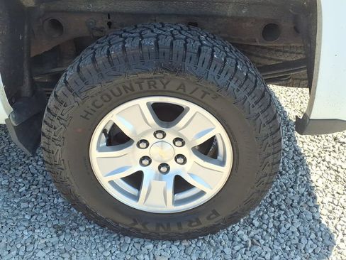 Used 2017 Chevrolet Silverado 1500 LT w/ Trailering Package AWD/4WD image 16