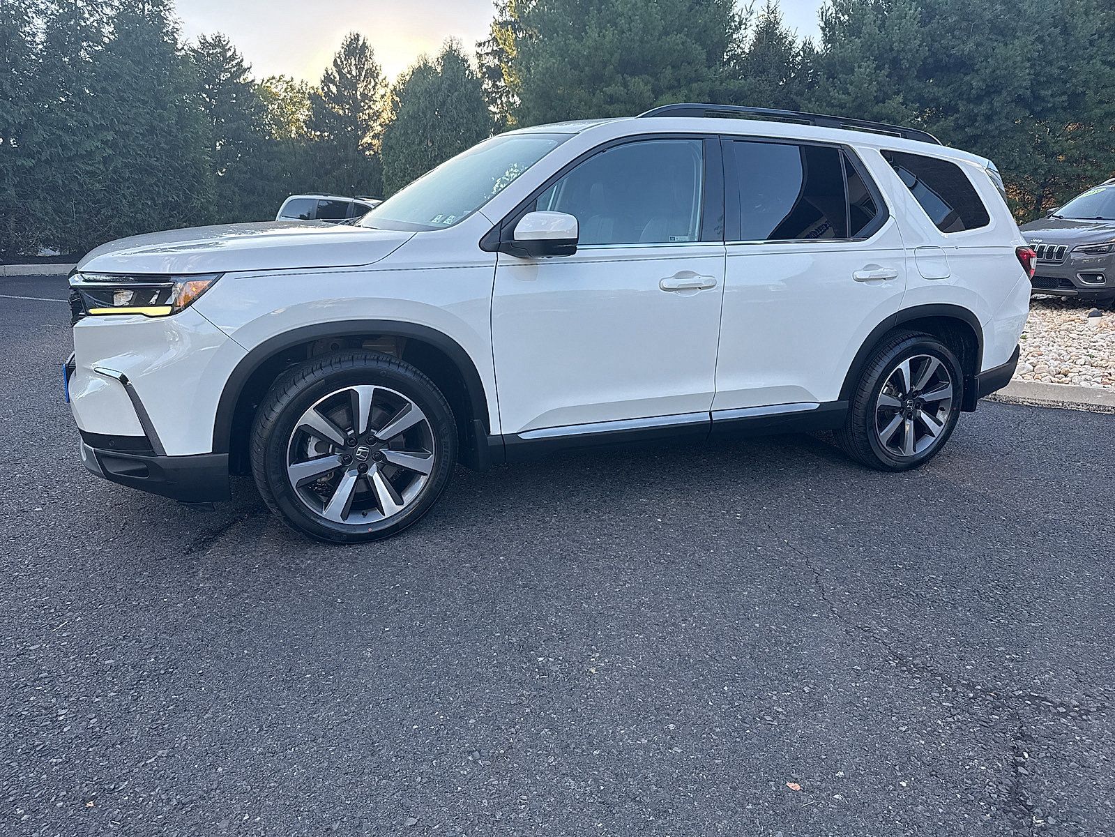 Used 2023 Honda Pilot Elite image 13