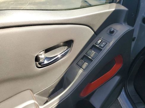 Certified 2024 Nissan Frontier Pro-X w/ Technology Package image 15