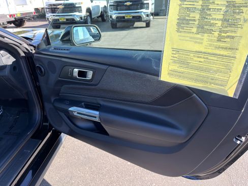 Used 2024 Ford Mustang Coupe image 11