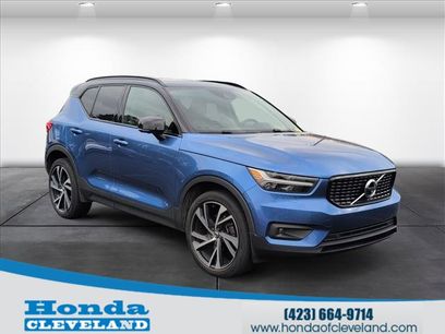 Used 2021 Volvo XC40 T5 R-Design w/ Advanced Package