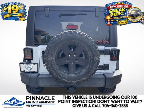 Used 2017 Jeep Wrangler Unlimited Sport w/ Quick Order Package 24S AWD/4WD image 3