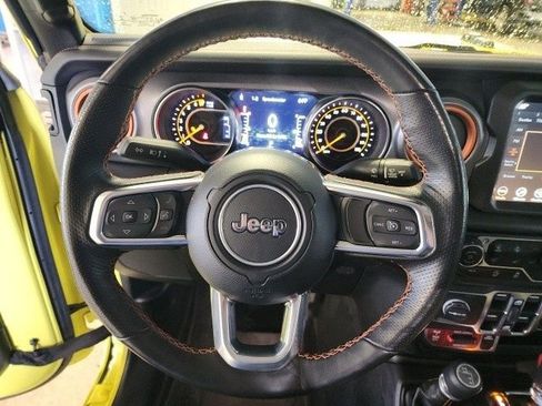 Used 2023 Jeep Gladiator Mojave w/ Cold Weather Group image 16