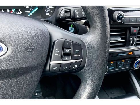 Used 2022 Ford Escape SE image 21