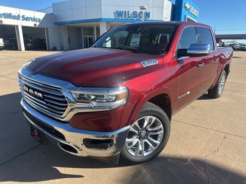 Used 2019 RAM 1500 Limited image 1