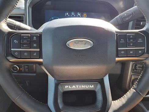 Used 2024 Ford F450 Platinum image 13