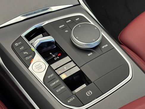 Used 2025 BMW 230i Coupe w/ Premium Package image 15