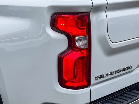 Used 2023 Chevrolet Silverado 2500 LTZ w/ LTZ Plus Package image 8