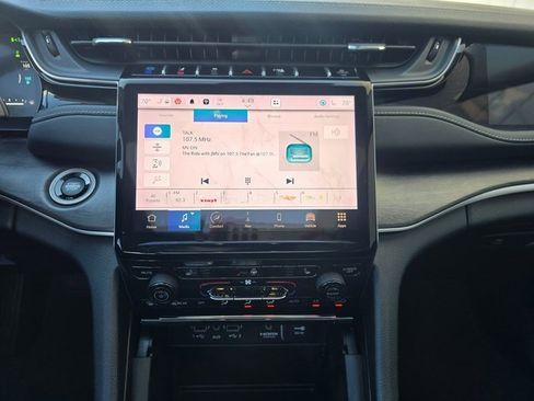 Used 2023 Jeep Grand Cherokee 4xe image 32