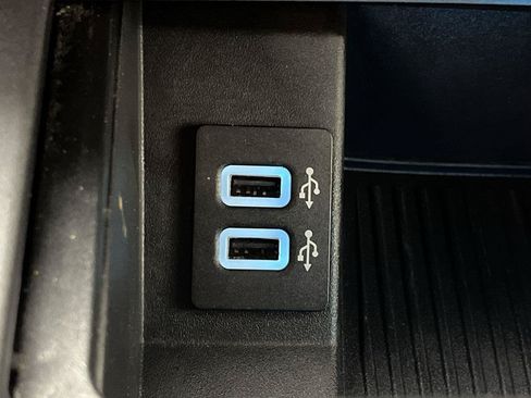 Used 2018 Ford F150 XLT w/ Equipment Group 302A Luxury AWD/4WD image 24