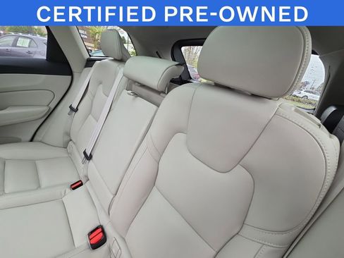 Used 2023 Volvo XC60 B5 Ultimate w/ Climate Package AWD/4WD image 6