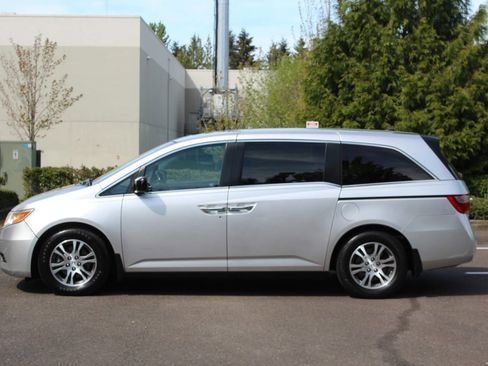 Used 2012 Honda Odyssey EX-L image 2