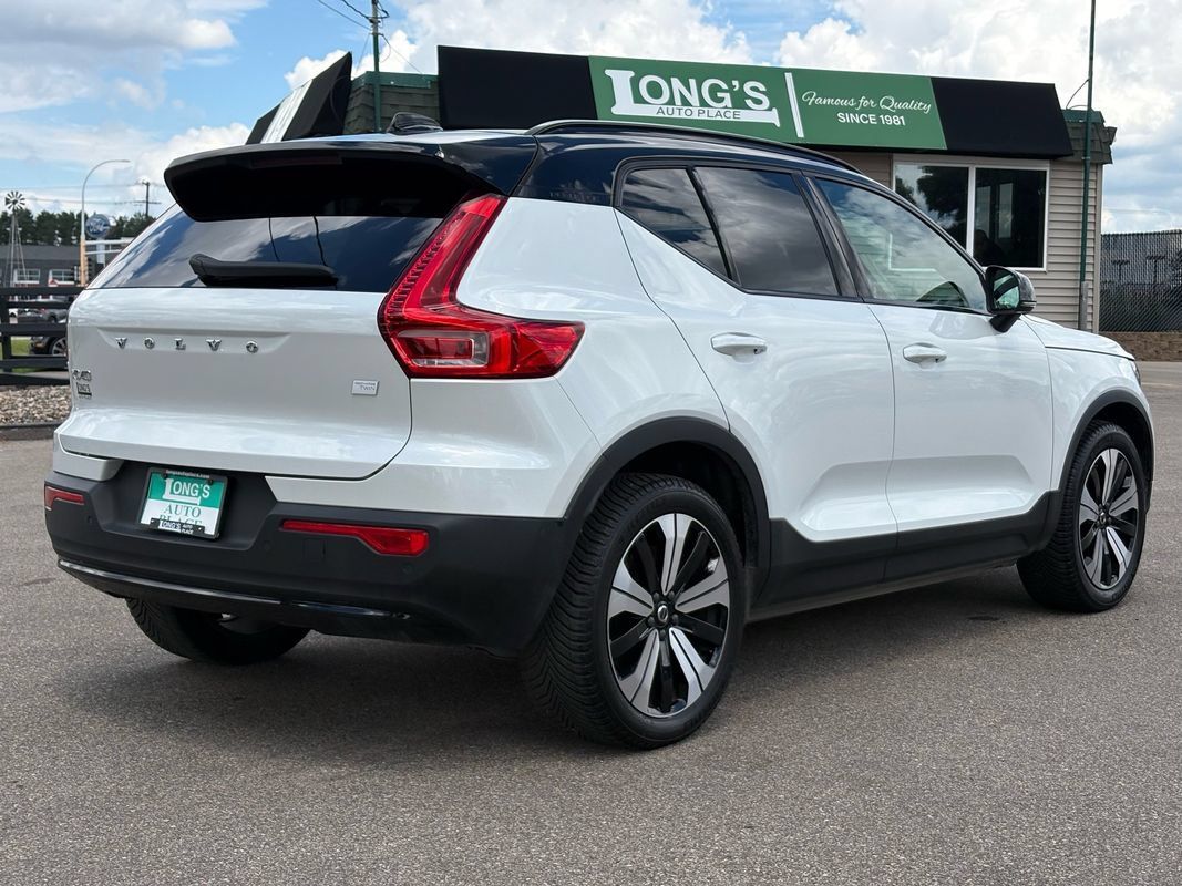 Used 2023 Volvo XC40 Recharge Plus AWD/4WD image 8