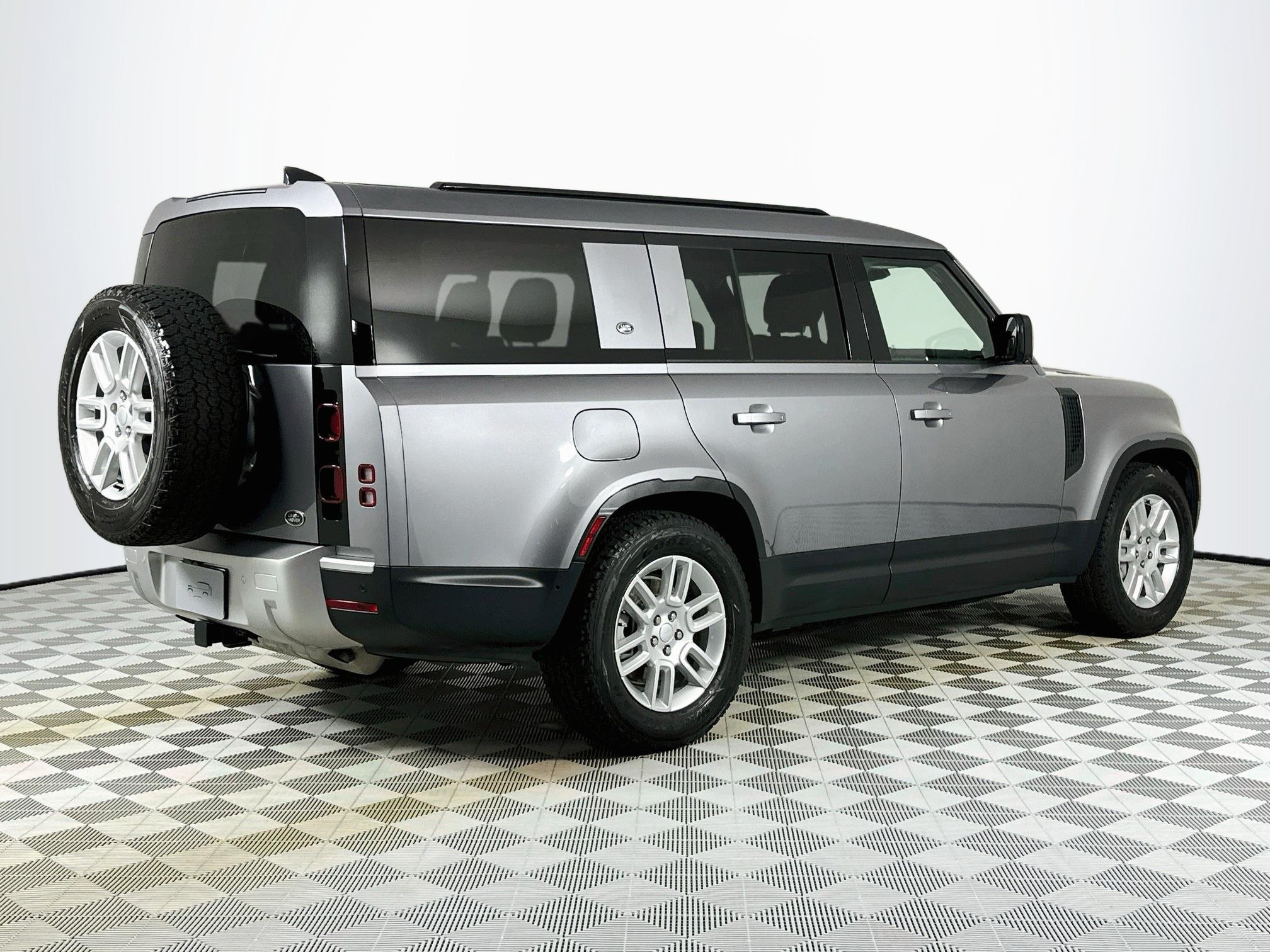 Used 2023 Land Rover Defender 130 S AWD/4WD image 5