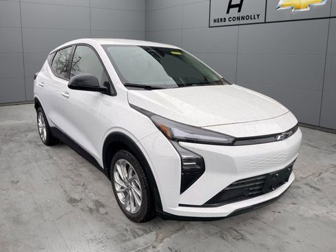 New 2027 Chevrolet Bolt LT w/ Comfort Package FWD image 1