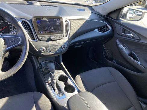 Used 2024 Chevrolet Malibu LT image 13